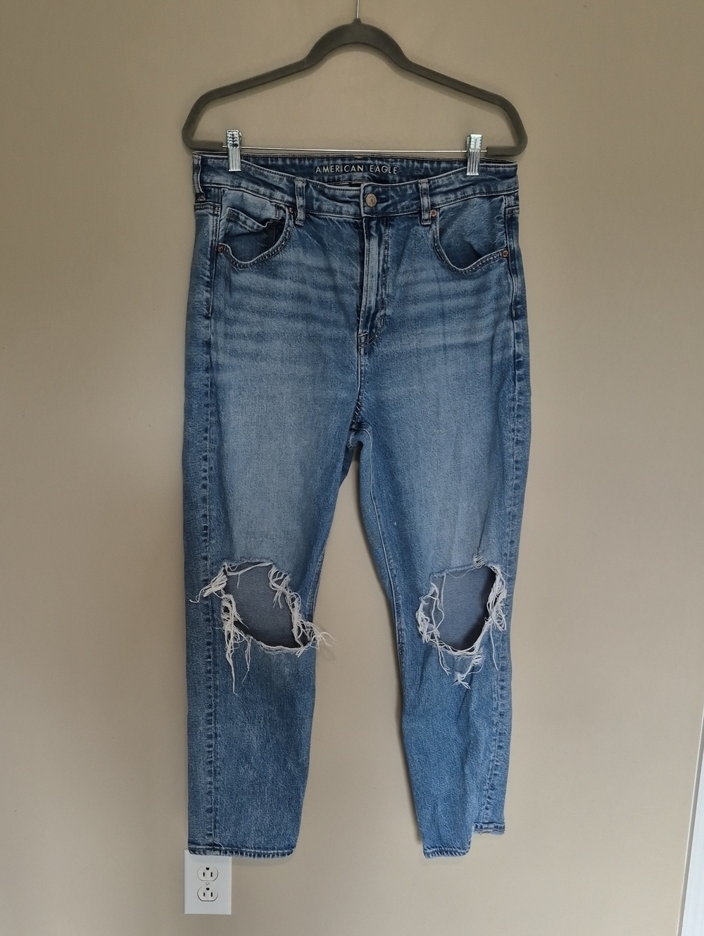 American Eagle Outfitters Light Blue Mom Ripped Knee Jeans